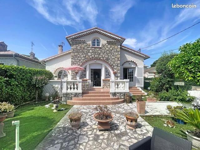 Maison 3 pièces 101 m²