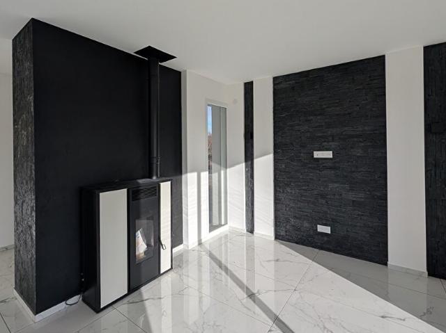 Maison 3 pièces 102 m²