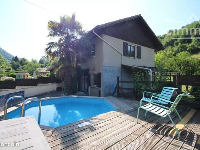 Maison 3 pièces 102 m²