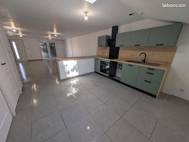 Maison 3 pièces 102 m²