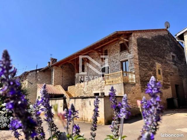 Maison 3 pièces 102 m²