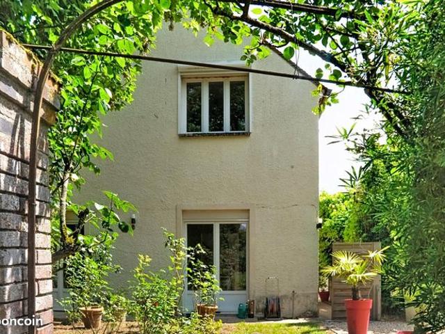 Maison 3 pièces 102 m²