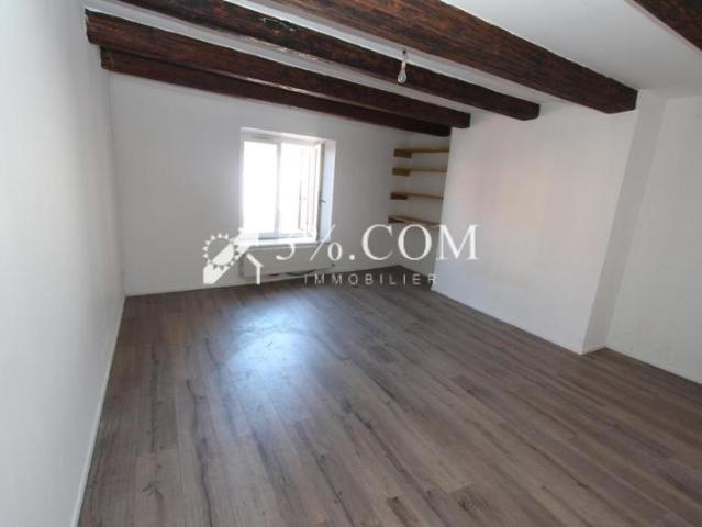 Maison 3 pièces 103 m2 2 chambres Grange de 123 m2