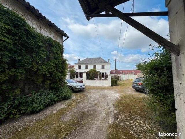 Maison 3 pièces 103 m²