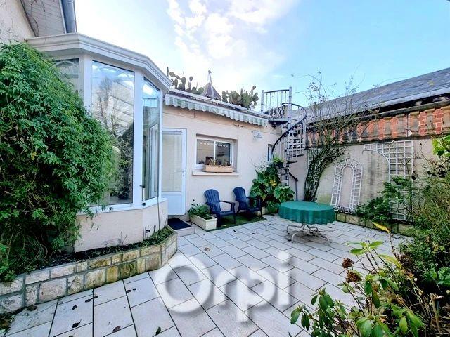 Maison 3 pièces 118 m²