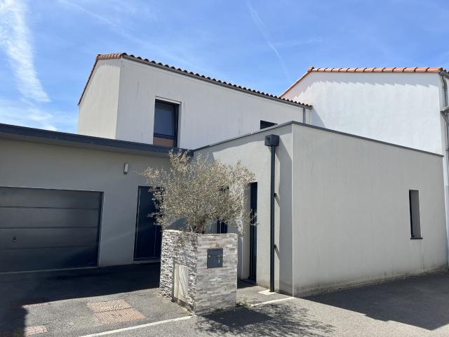 Maison 3 pièces 118 m²