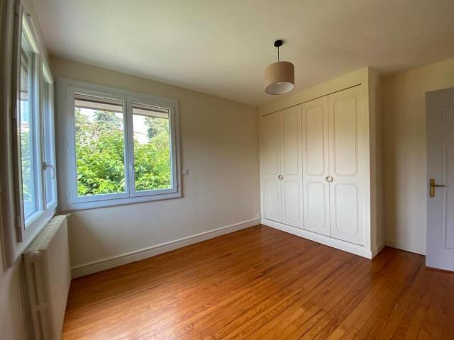 Maison 3 pièces, 119 m² à louer à Castres 81100