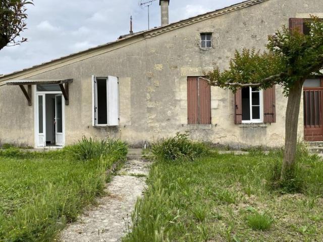 Maison 3 pièces, 119 m² à louer à Sauveterre de Guyenne 33540
