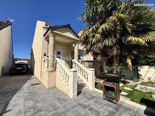 Maison 3 pièces 110 m²