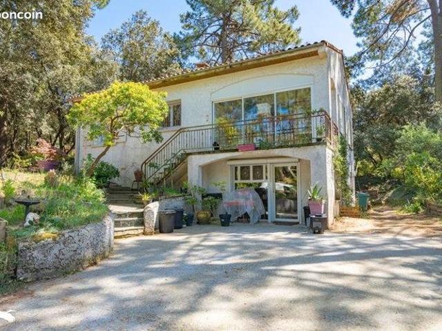 Maison 3 pièces 135 m²