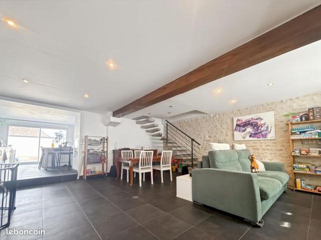 Maison 3 pièces 110 m²