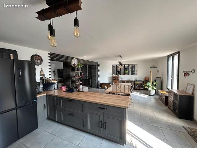 Maison 3 pièces 111 m²