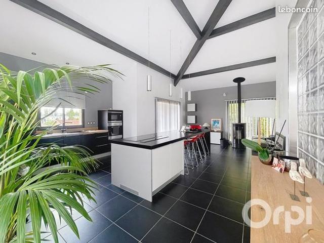 Maison 4 pièces 126 m²