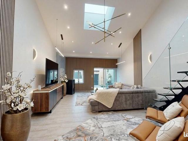 Maison 3 pièces 121 m²