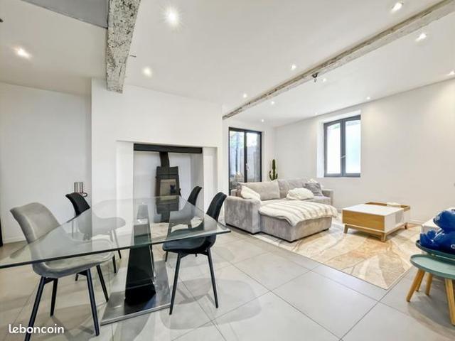 Maison 3 pièces 122 m²