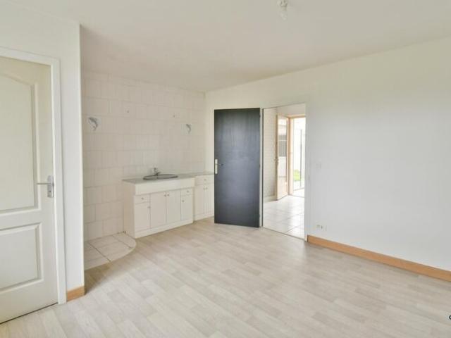 Maison 3 pièces, 123 m² à louer à Lye 36600