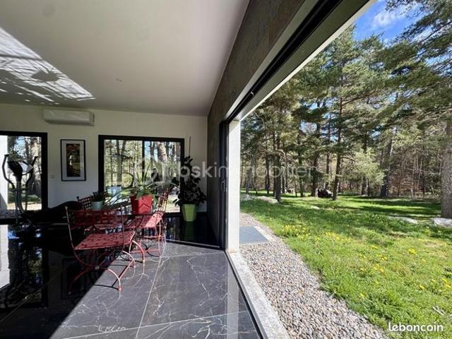 Maison 3 pièces 134 m²