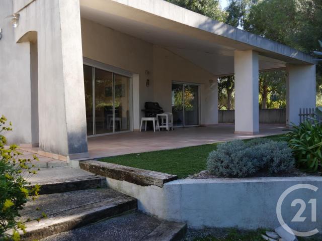 Maison 3 pièces 135 m²