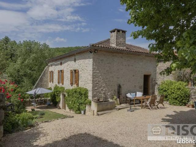 Maison 3 pièces 136 m²