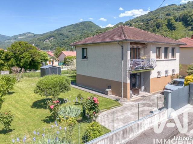 Maison 3 pièces 136 m²