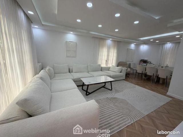 Maison 3 pièces 136 m²