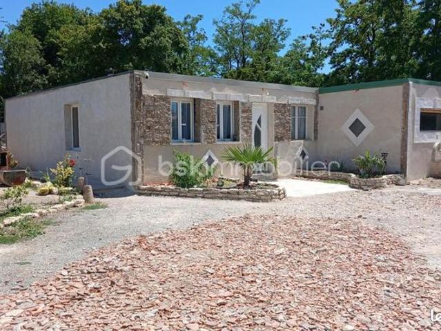 Maison 3 pièces 136 m²
