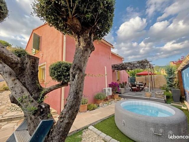 Maison 3 pièces 136 m²