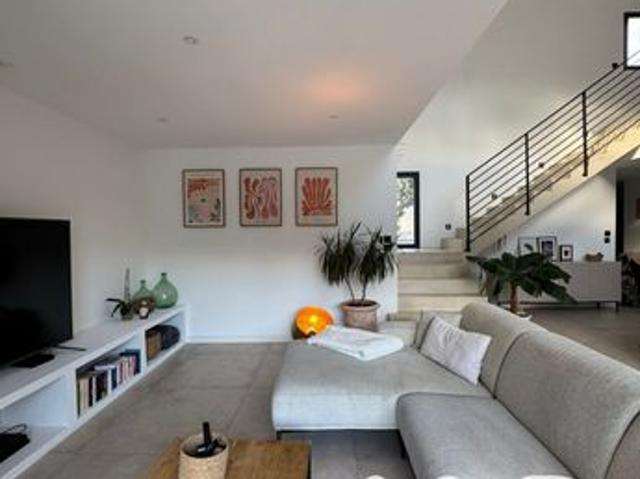 Maison 3 pièces 130 m²