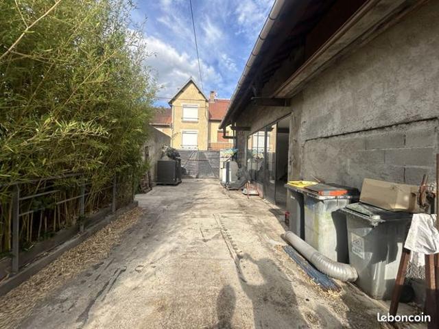 Maison 3 pièces 130 m²