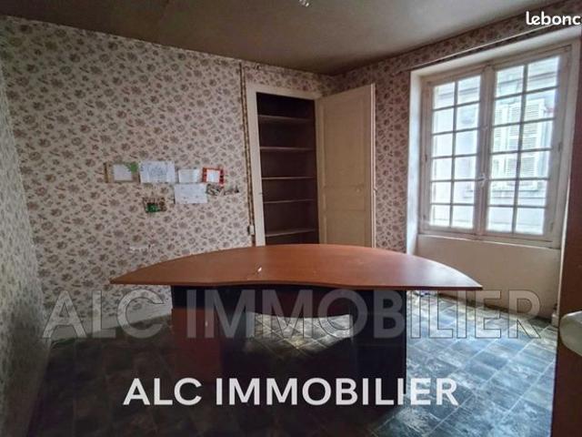 Maison 3 pièces 130 m²