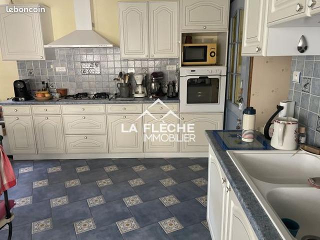 Maison 3 pièces 130 m²