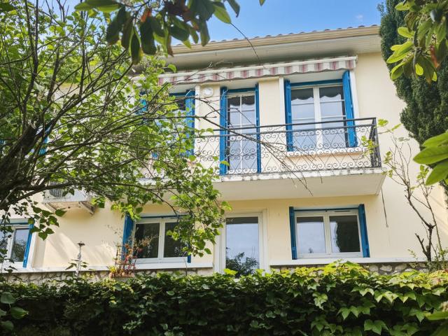 Maison 3 pièces 130 m²