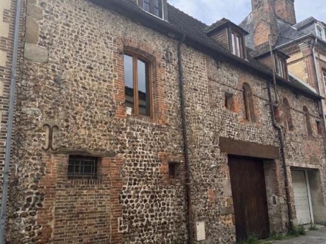 Maison 3 pièces 145 m²