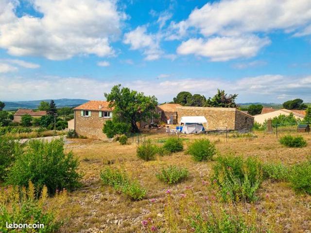 Maison 3 pièces 146 m²