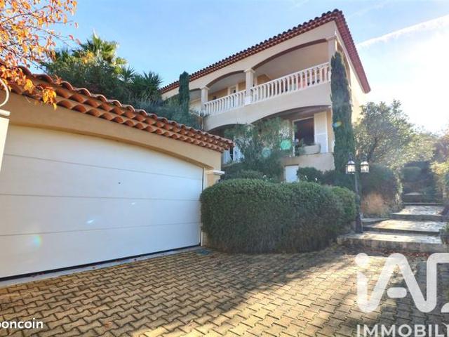 Maison 3 pièces 147 m²