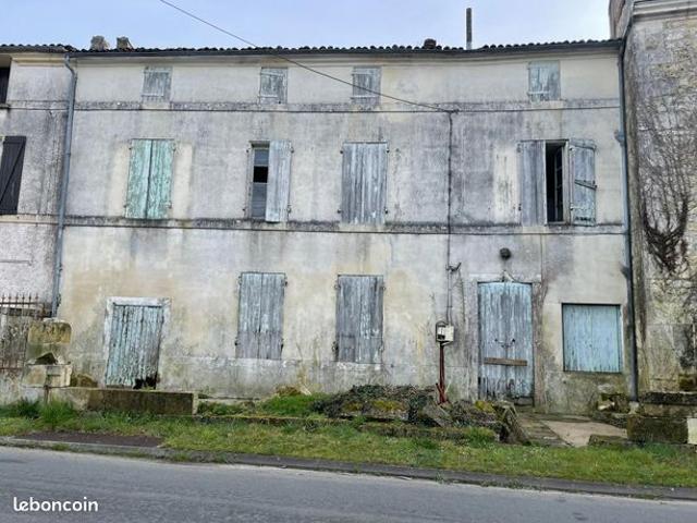 Maison 3 pièces 140 m²