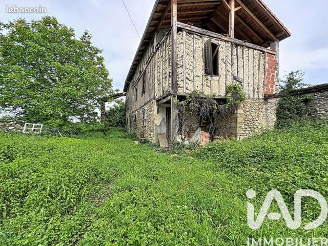 Maison 3 pièces 140 m²