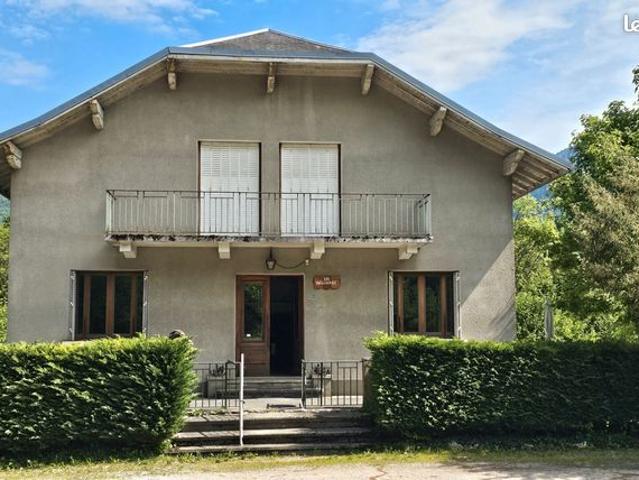 Maison 3 pièces 141 m²