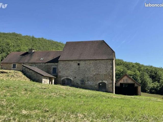 Maison 3 pièces 157 m²