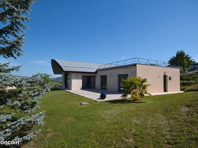 Maison 3 pièces 158 m²
