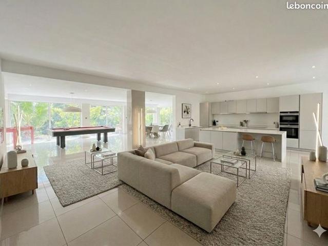 Maison 3 pièces 160 m²