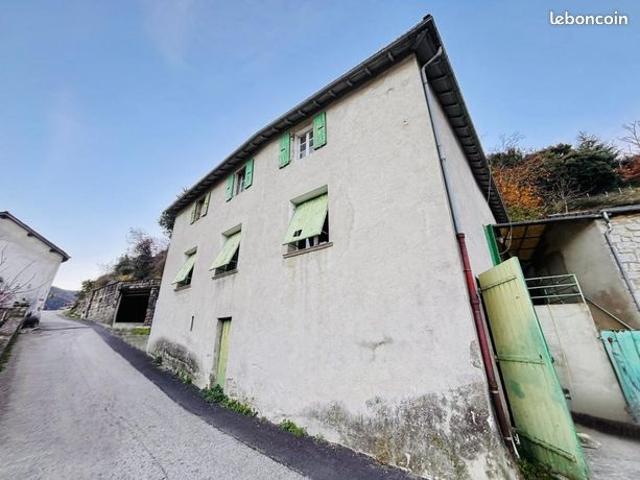 Maison 3 pièces 165 m²