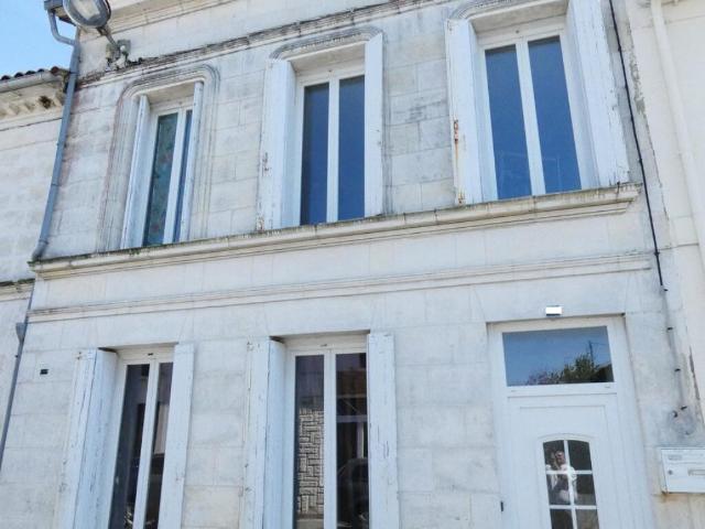 Maison 3 pièces 160 m²