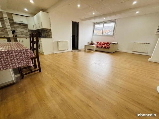 Maison 3 pièces 160 m²