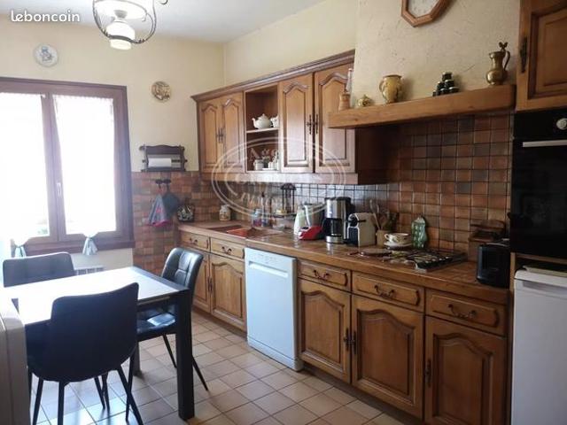 Maison 3 pièces 170 m²