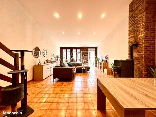 Maison 3 pièces 173 m²