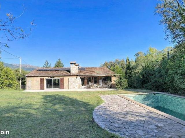 Villa 3 pièces 184 m²