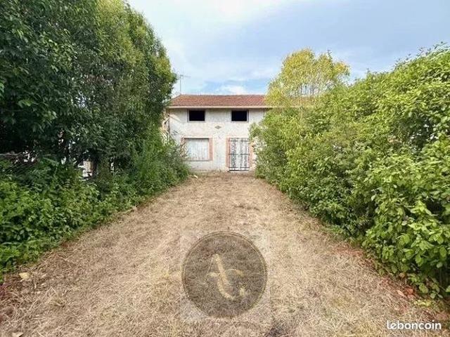 Maison 3 pièces 140 m²
