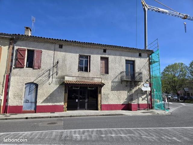 Maison 3 pièces 180 m²
