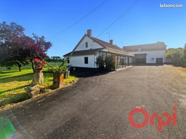 Maison 3 pièces 180 m²